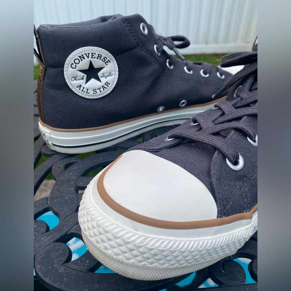 Men’s Converse Chuck TaylorAll-Star Street Mid Storm Wind - Size 10 (Dark Gray)